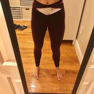 Lululemon Reversible Maroon Leggings - Size 6